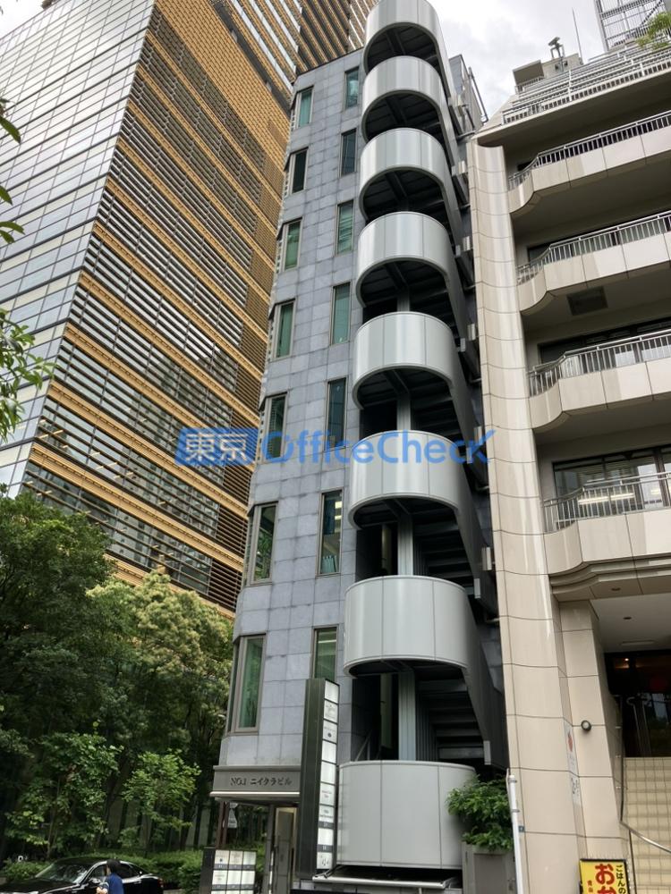 No.1ニイクラビル