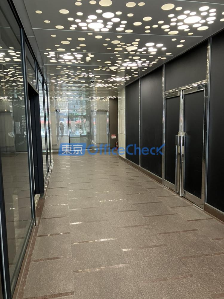 エキニア新宿ビル