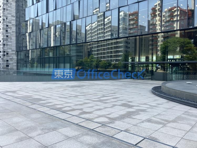 新宿イーストサイドスクエア